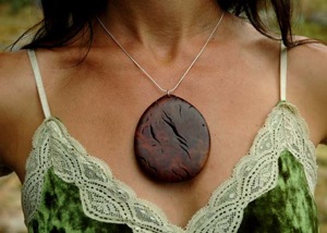 eco_friendly_fashion_pendant