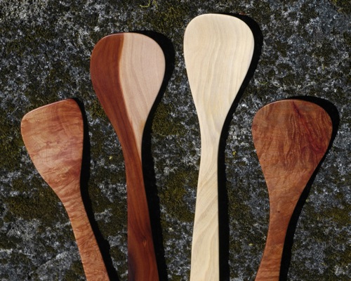 wooden-salad-servers