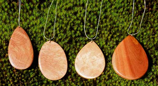 wooden-pendant-jewlery